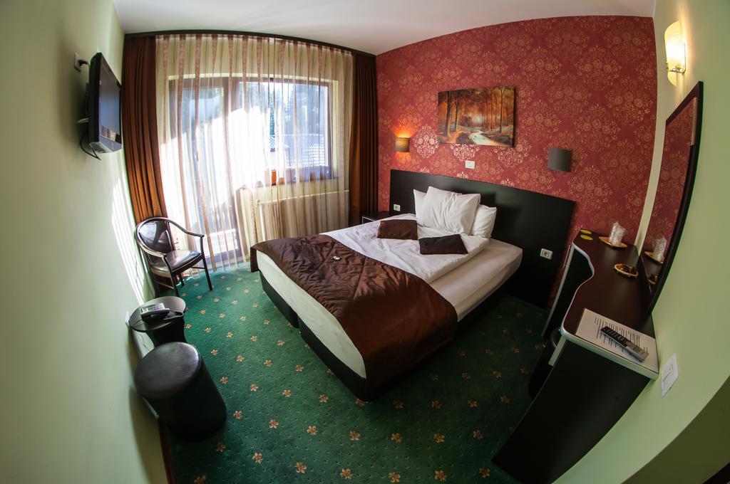 Hotel Carpatic Predeal Zimmer foto