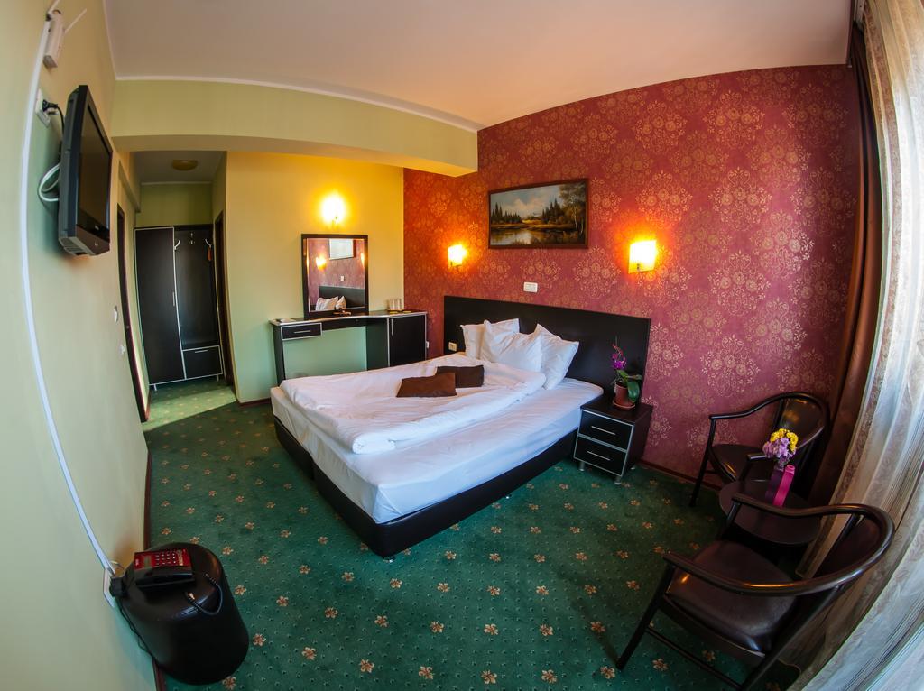 Hotel Carpatic Predeal Zimmer foto