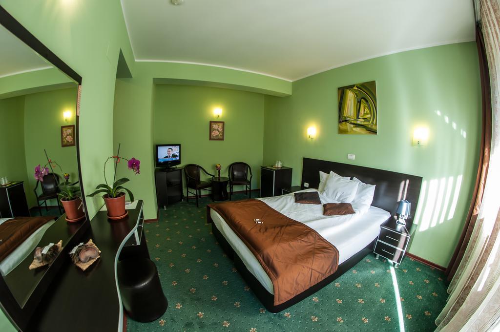 Hotel Carpatic Predeal Zimmer foto
