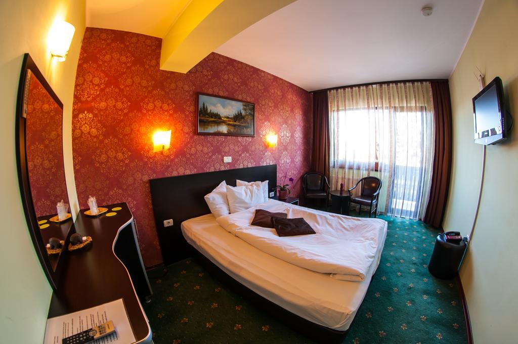 Hotel Carpatic Predeal Zimmer foto